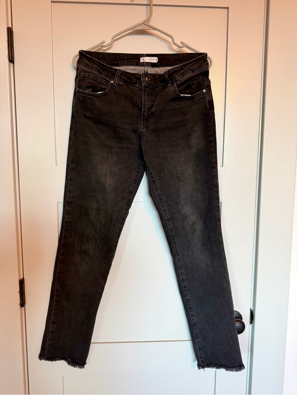 Carve Designs Women’s Black Jeans with Frayed Hem